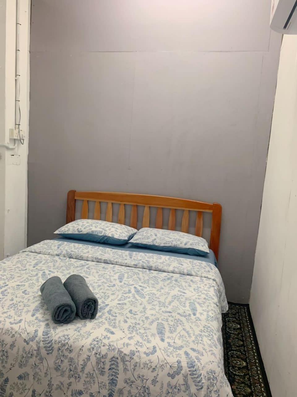 Homestay La Wood Near Jetty Kampung Kuala Besut